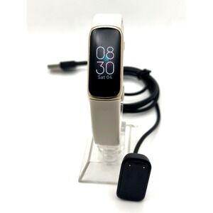 Fitbit Luxe FB422  Activity Fitness Lunar White Gold Large Used w Charger Tested